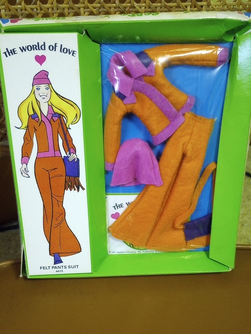 NIB Hasbro Vintage Retro "The World of Love" Felt Pants Suit Doll Outfit #4473